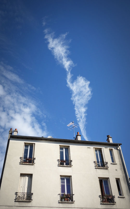 nuage vertical - Paris - photo cali rezo